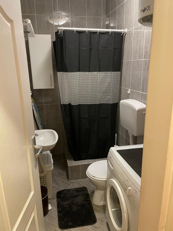 Studio Apartment For Rent In Будва Екстер'єр фото