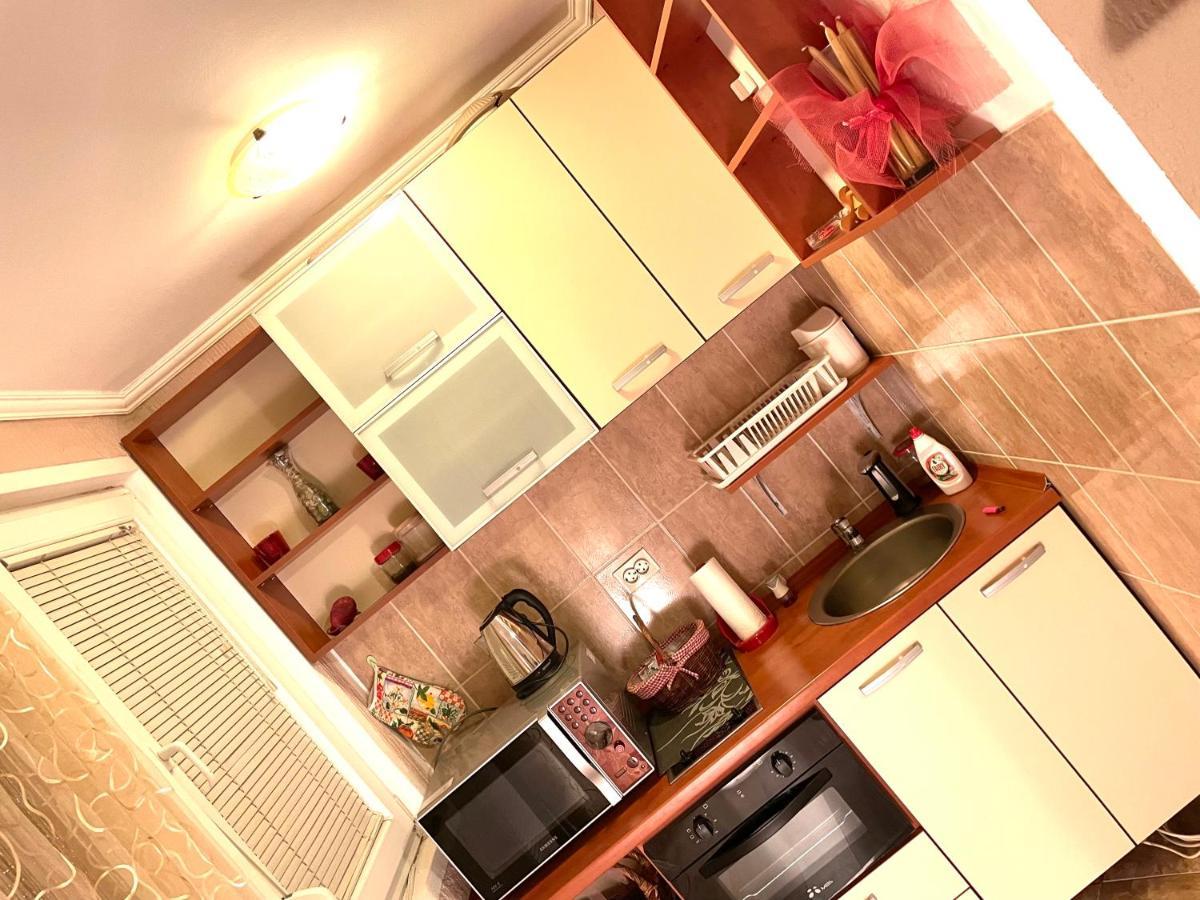 Studio Apartment For Rent In Будва Екстер'єр фото