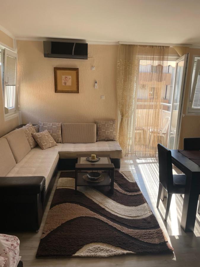 Studio Apartment For Rent In Будва Екстер'єр фото